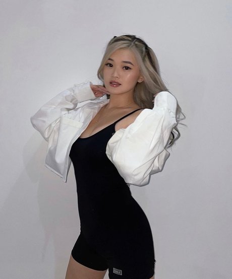 Nacktes geleaktes OnlyFans-Foto von Kika Kim