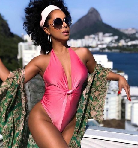 Nacktes geleaktes OnlyFans-Foto von Valeria Valenssa