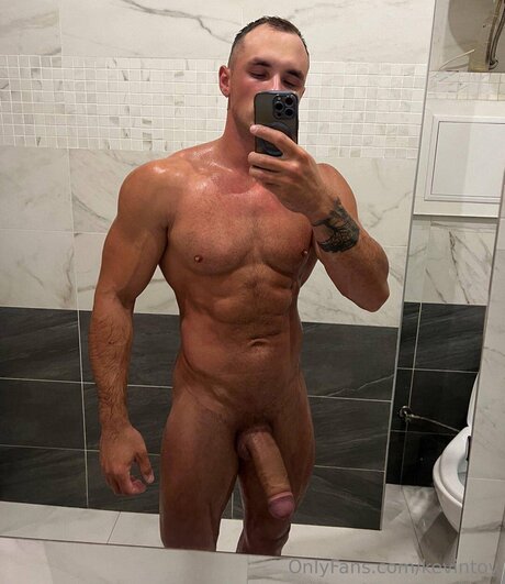 Nacktes geleaktes OnlyFans-Foto von Kevintoy