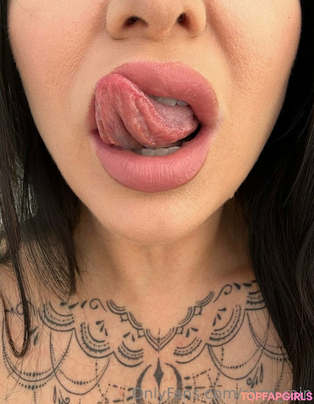 Nacktes geleaktes OnlyFans-Foto von Romi Rain #1013