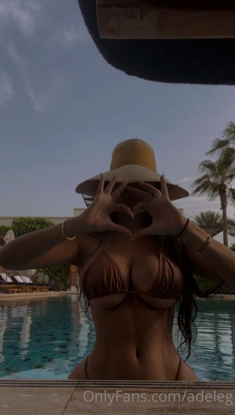 Nacktes geleaktes OnlyFans-Foto von Adele Grisoni