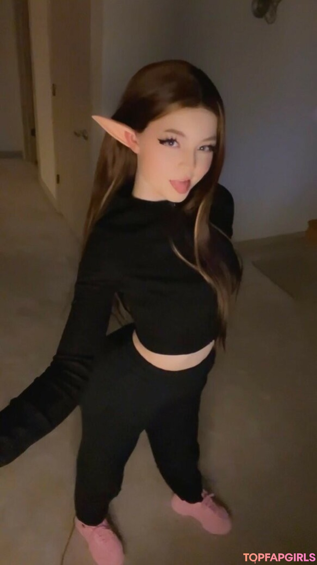 Nacktes geleaktes OnlyFans-Foto von Strawbeariemilkk #1114