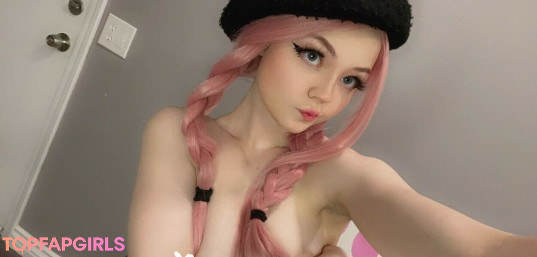 Nacktes geleaktes OnlyFans-Foto von Strawbeariemilkk #1244
