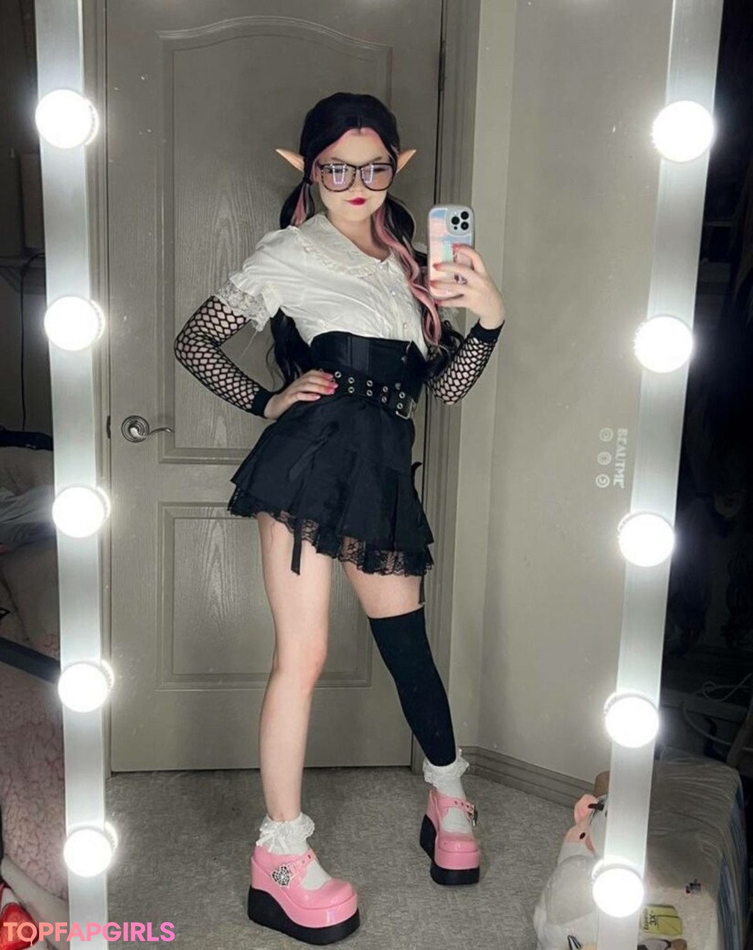 Nacktes geleaktes OnlyFans-Foto von Strawbeariemilkk #1531