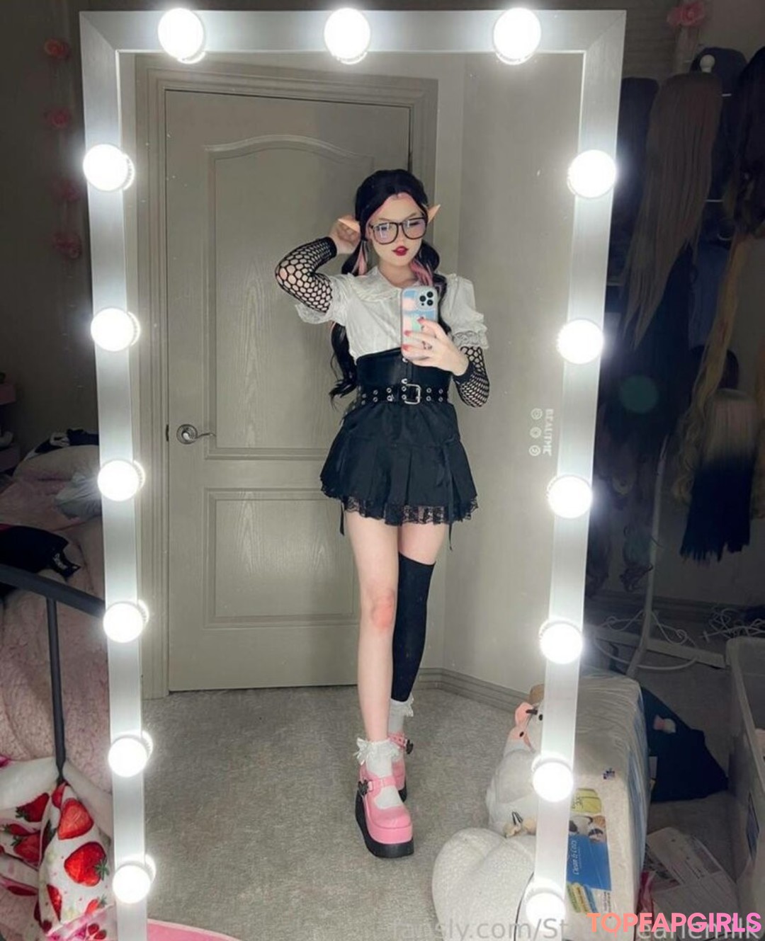 Nacktes geleaktes OnlyFans-Foto von Strawbeariemilkk #1540