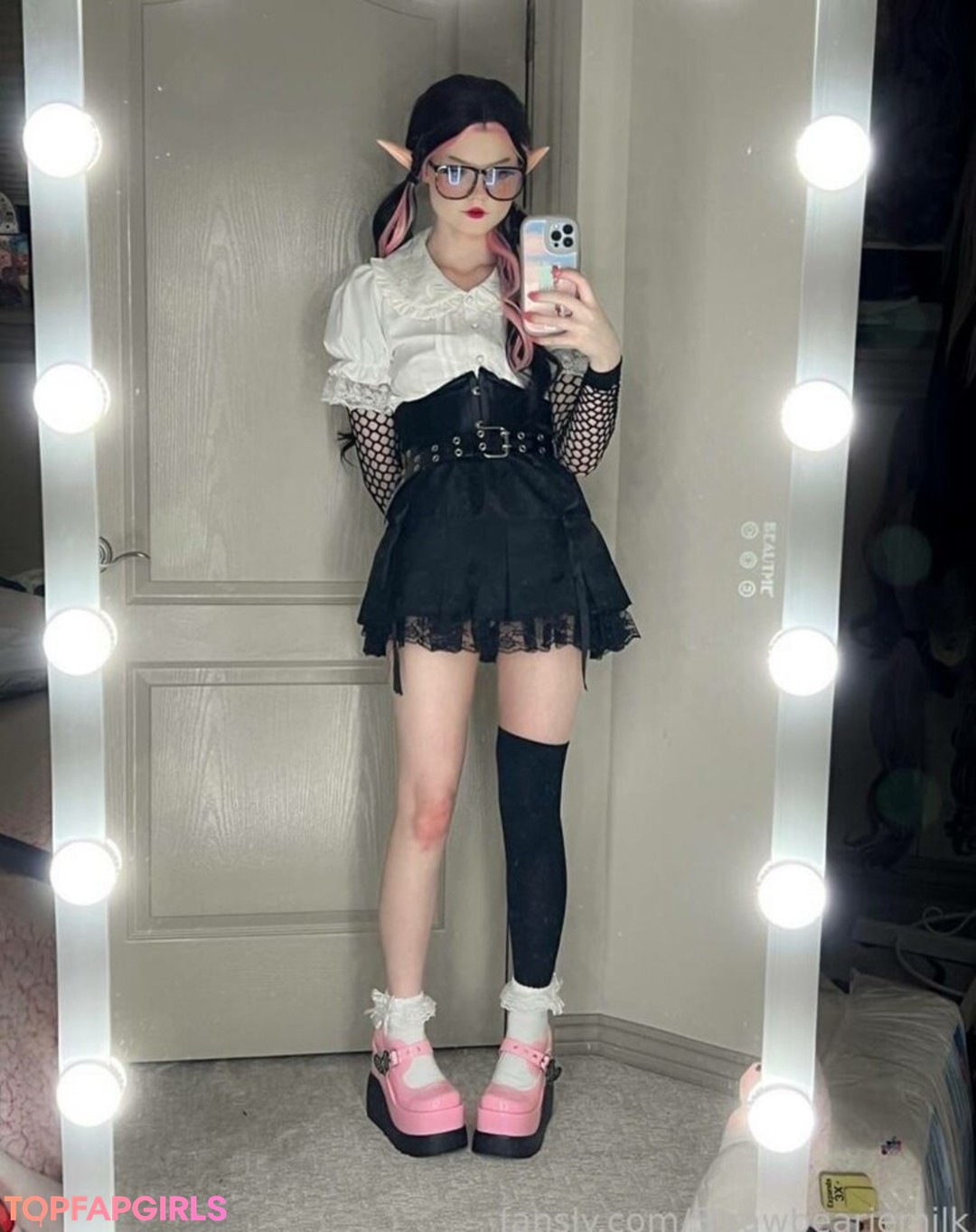 Nacktes geleaktes OnlyFans-Foto von Strawbeariemilkk #1561