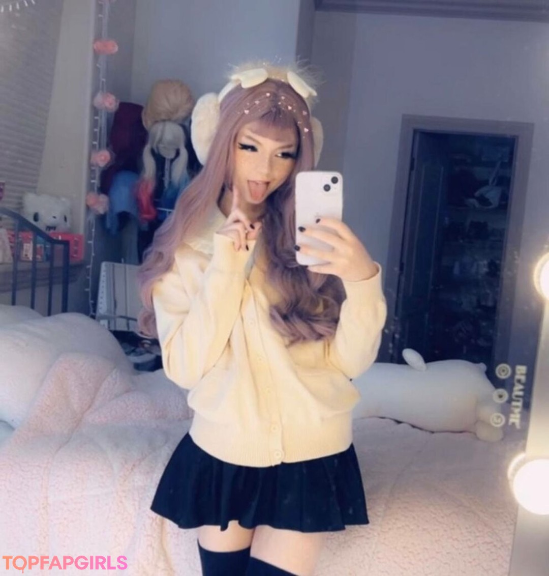 Nacktes geleaktes OnlyFans-Foto von Strawbeariemilkk #1966