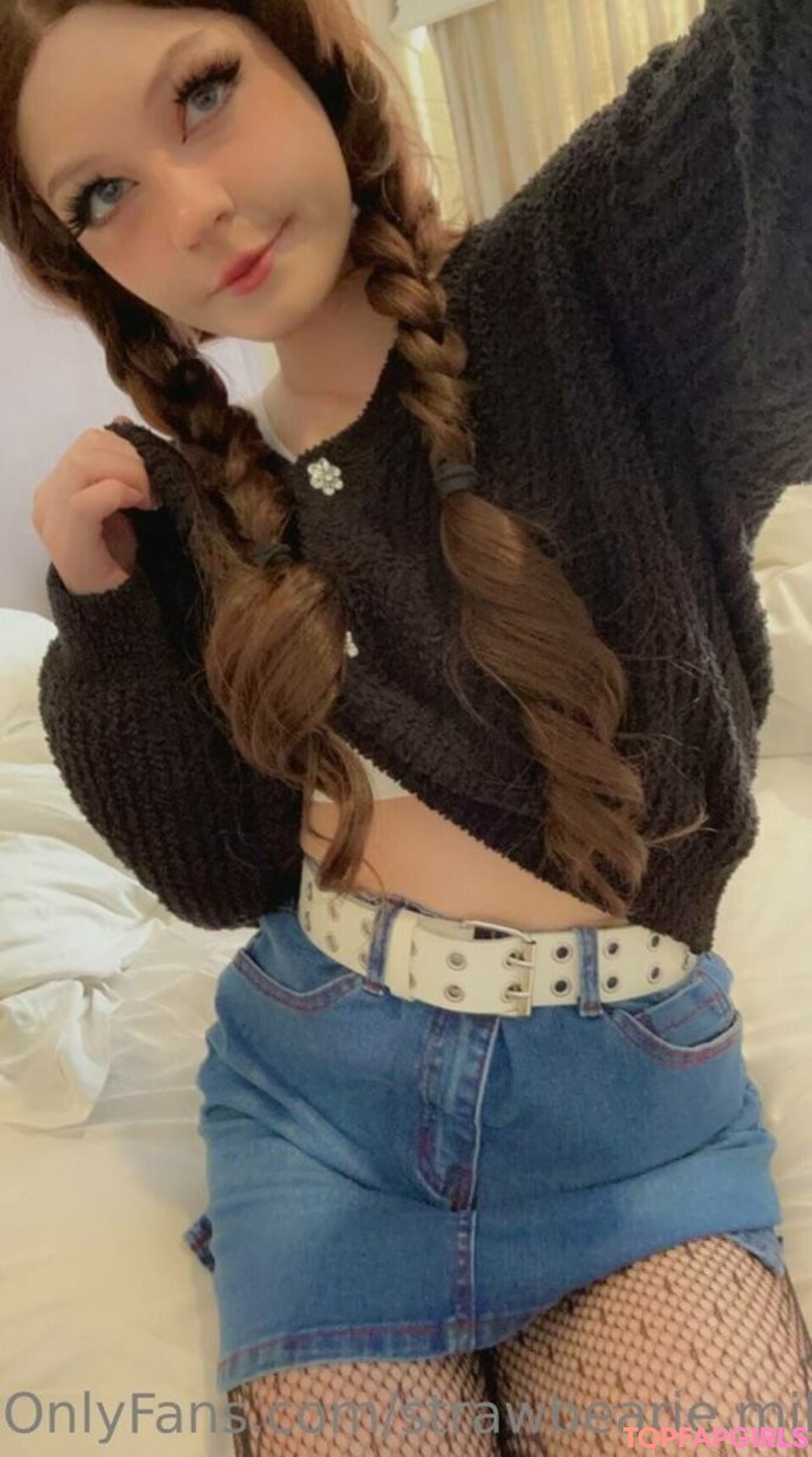 Nacktes geleaktes OnlyFans-Foto von Strawbeariemilkk #2360