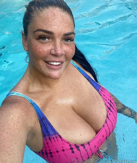 Nacktes geleaktes OnlyFans-Foto von Emma Leigh