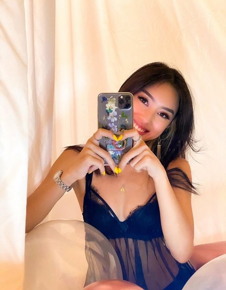 Nacktes geleaktes OnlyFans-Foto von Bbygirlmai