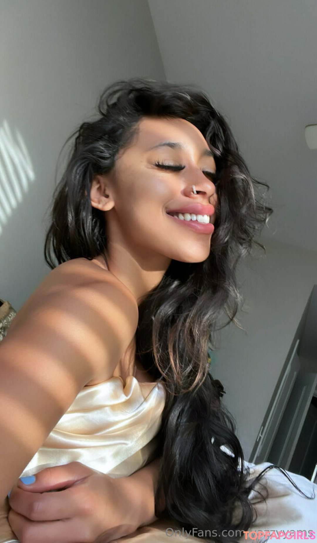 Nacktes geleaktes OnlyFans-Foto von Yazzyyams #1022