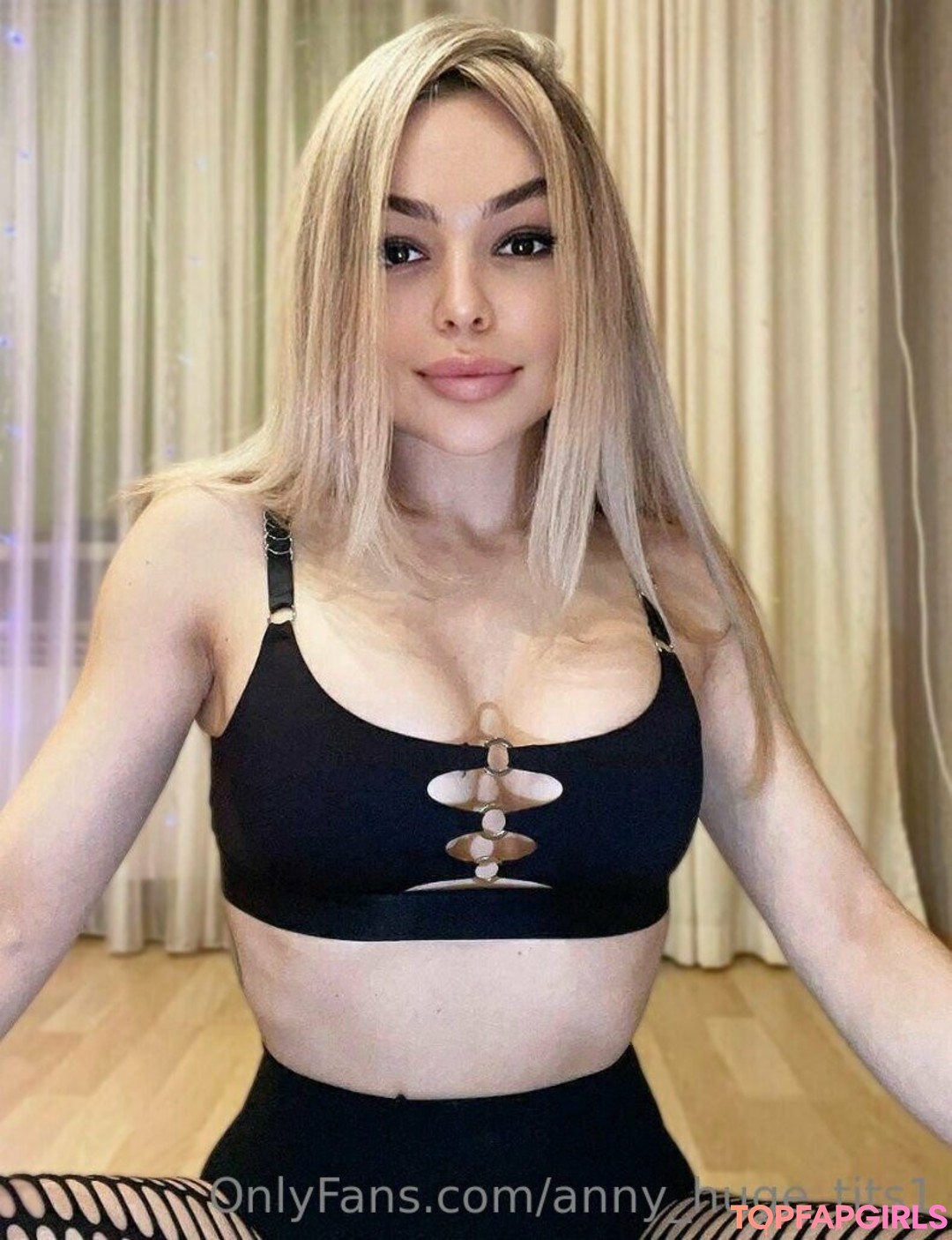 Nacktes geleaktes OnlyFans-Foto von Kora Lina #1474