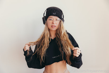 Nacktes geleaktes OnlyFans-Foto von Rachel Anne Rayy