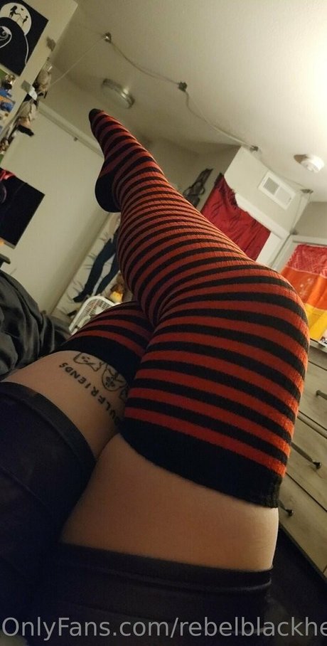 Nacktes geleaktes OnlyFans-Foto von Rebelblackheart