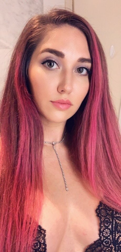 Nacktes geleaktes OnlyFans-Foto von Venusyourgod