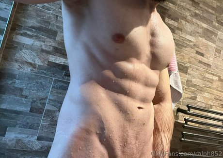 Nacktes geleaktes OnlyFans-Foto von Ralph852