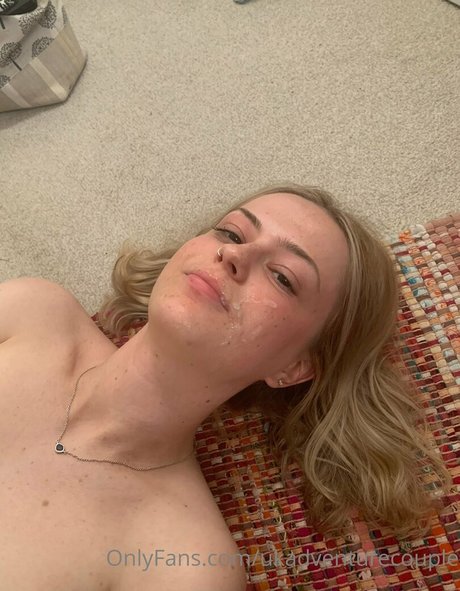 Nacktes geleaktes OnlyFans-Foto von Ukadventurecouple
