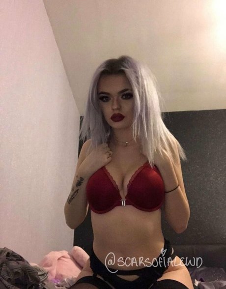 Nacktes geleaktes OnlyFans-Foto von Scarsofialewd