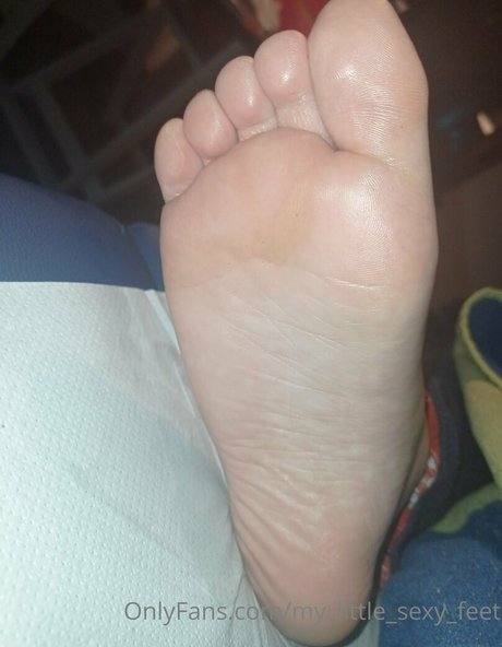 Nacktes geleaktes OnlyFans-Foto von Mylittlesexyfeet