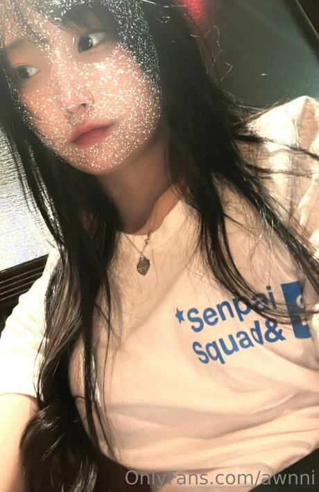 Nacktes geleaktes OnlyFans-Foto von Awnni