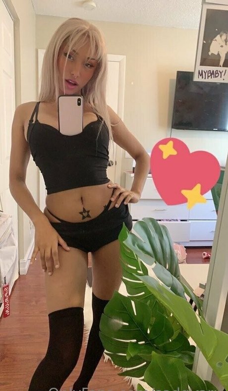 Nacktes geleaktes OnlyFans-Foto von Sadgyaru