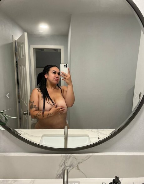 Nacktes geleaktes OnlyFans-Foto von Britt Cuadra