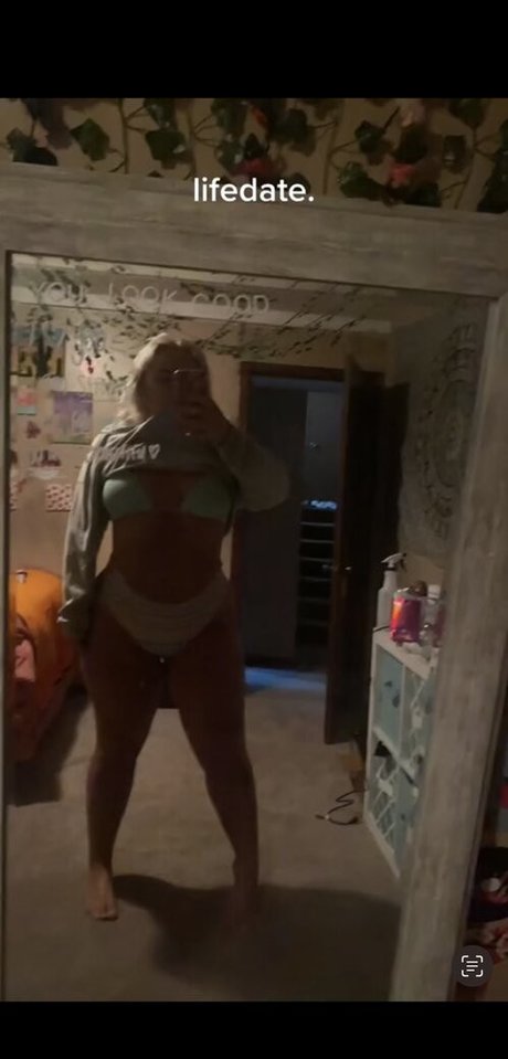 Nacktes geleaktes OnlyFans-Foto von Paige Kinowski