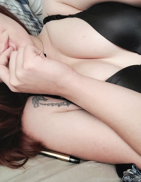 Nacktes geleaktes OnlyFans-Foto von Dahliaellie