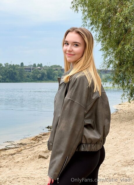 Nacktes geleaktes OnlyFans-Foto von Cutie Vladi
