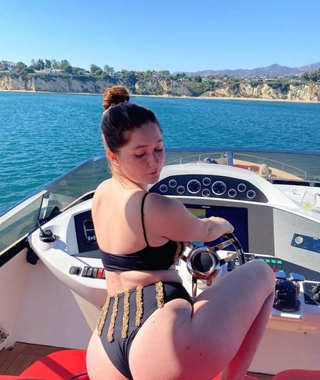 Nacktes geleaktes OnlyFans-Foto von Emma Kenney