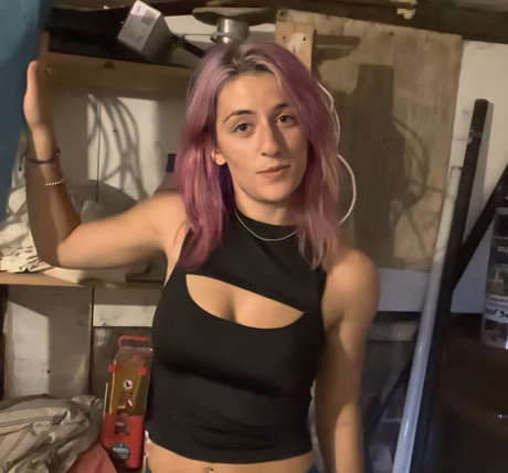 Nacktes geleaktes OnlyFans-Foto von Miss Manganese Asmr