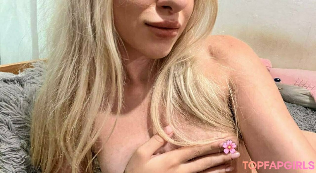 Nacktes geleaktes OnlyFans-Foto von Bustylola #1039