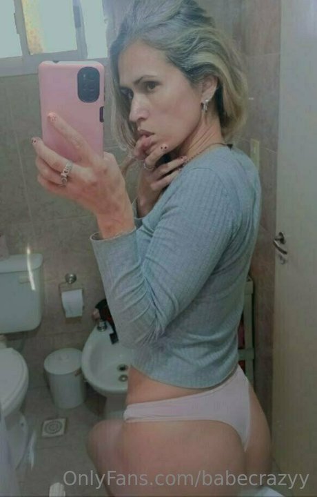 Nacktes geleaktes OnlyFans-Foto von Babecrazyy