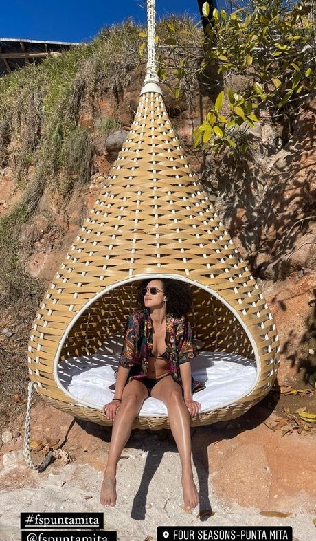 Nacktes geleaktes OnlyFans-Foto von Nathalie Emmanuel