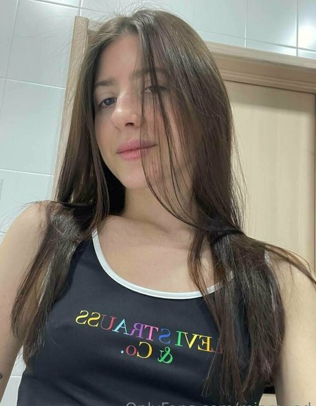 Nacktes geleaktes OnlyFans-Foto von Miareeed