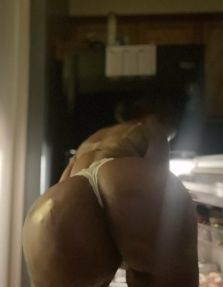 Nacktes geleaktes OnlyFans-Foto von Lawdhavemercy