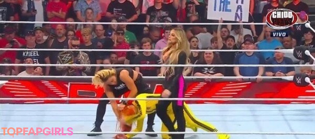 Nacktes geleaktes OnlyFans-Foto von Trish Stratus #1043