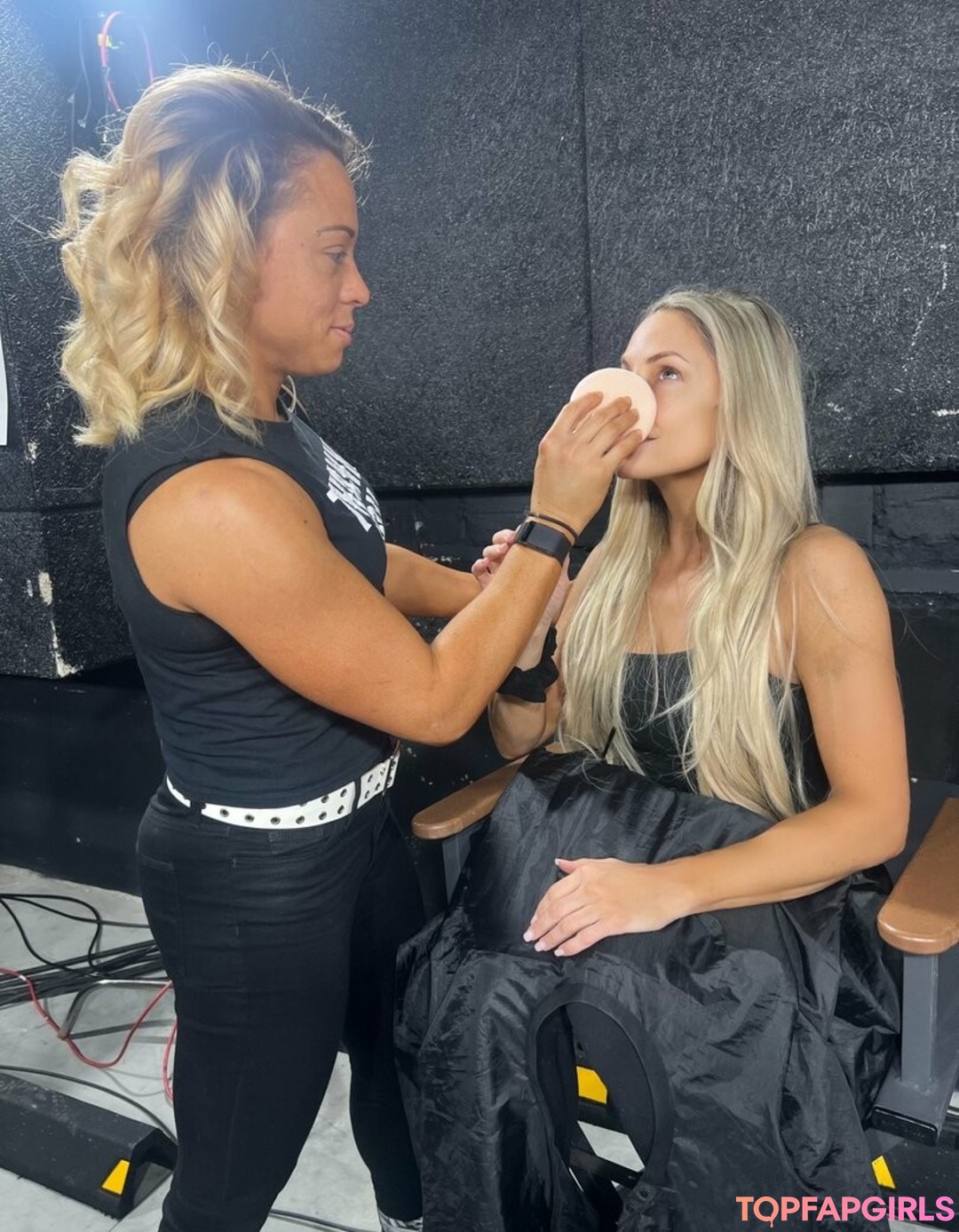 Nacktes geleaktes OnlyFans-Foto von Trish Stratus #1111