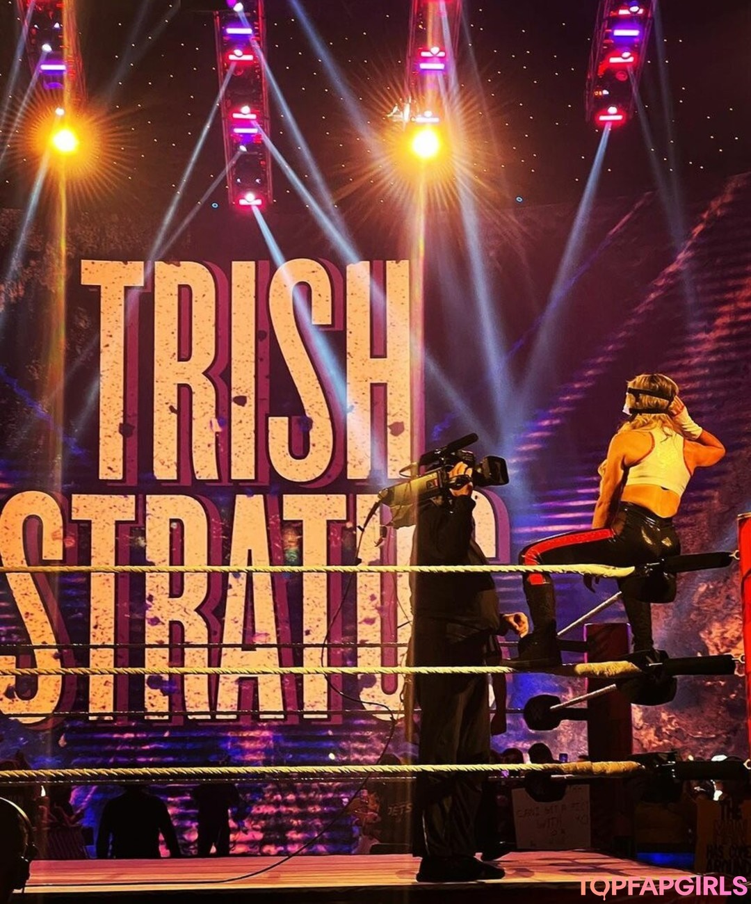 Nacktes geleaktes OnlyFans-Foto von Trish Stratus #1162