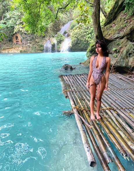 Nacktes geleaktes OnlyFans-Foto von Alyssa Silos