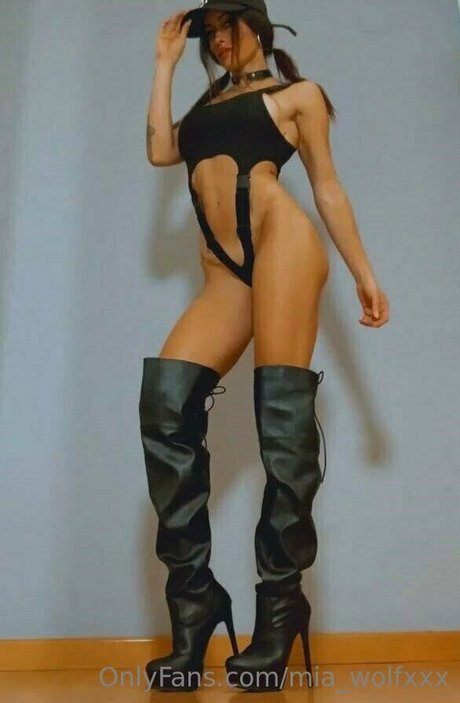 Nacktes geleaktes OnlyFans-Foto von Miawolfxxx