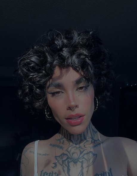Nacktes geleaktes OnlyFans-Foto von Alexasabina