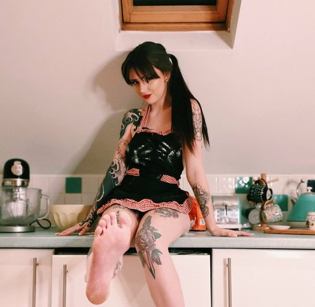 Nacktes geleaktes OnlyFans-Foto von Missdellavigne