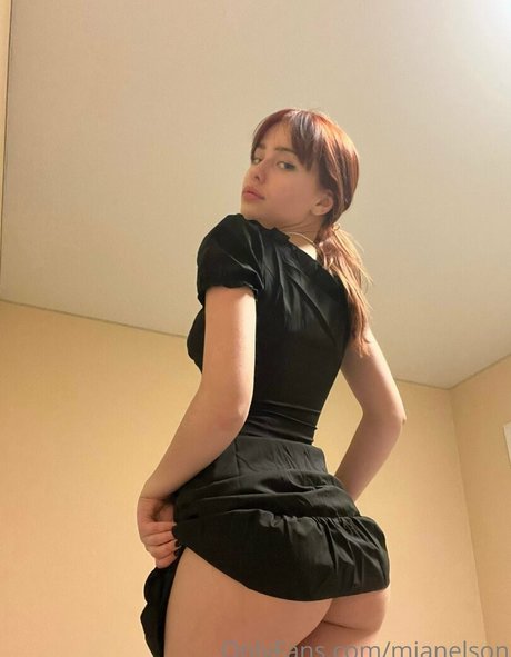 Nacktes geleaktes OnlyFans-Foto von Ellennelson