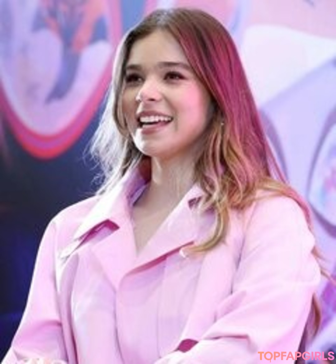 Nacktes geleaktes OnlyFans-Foto von Hailee Steinfeld #1014