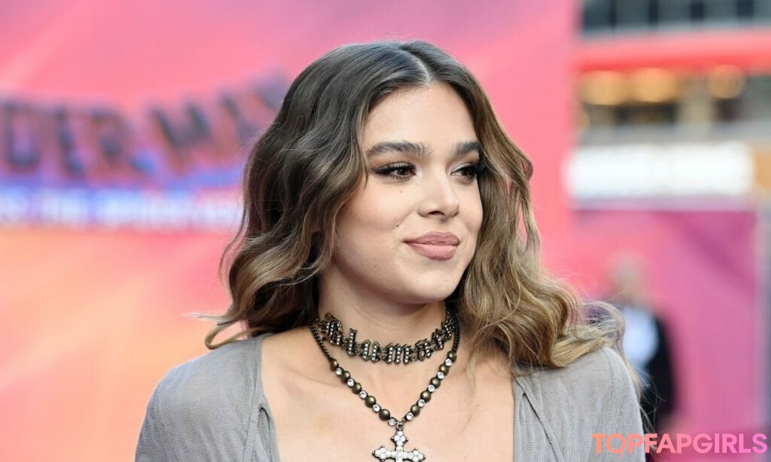 Nacktes geleaktes OnlyFans-Foto von Hailee Steinfeld #1185