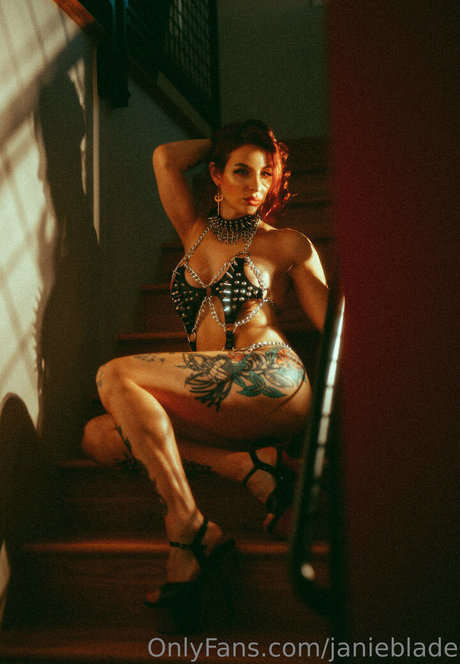 Nacktes geleaktes OnlyFans-Foto von Janieblade