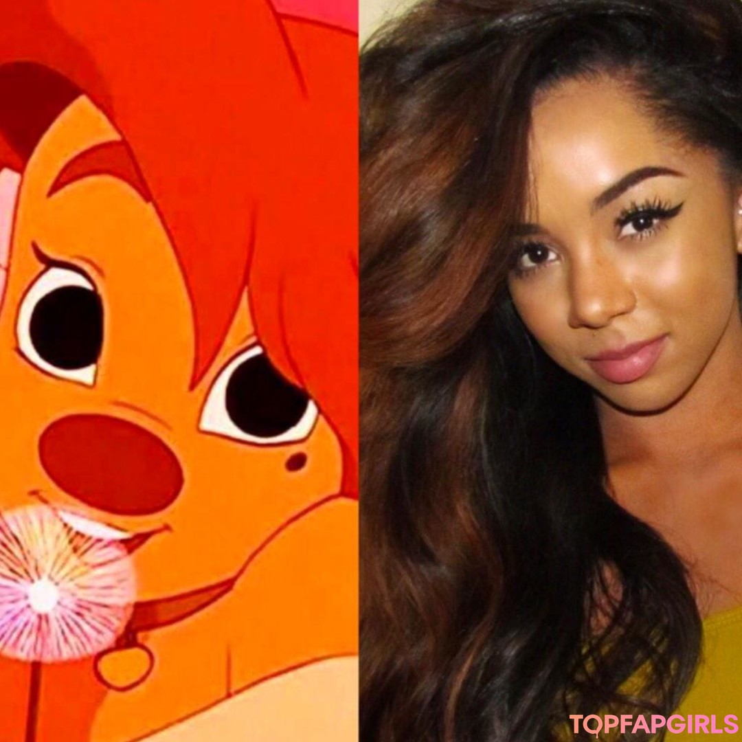 Nacktes geleaktes OnlyFans-Foto von Brittany Renner #1058