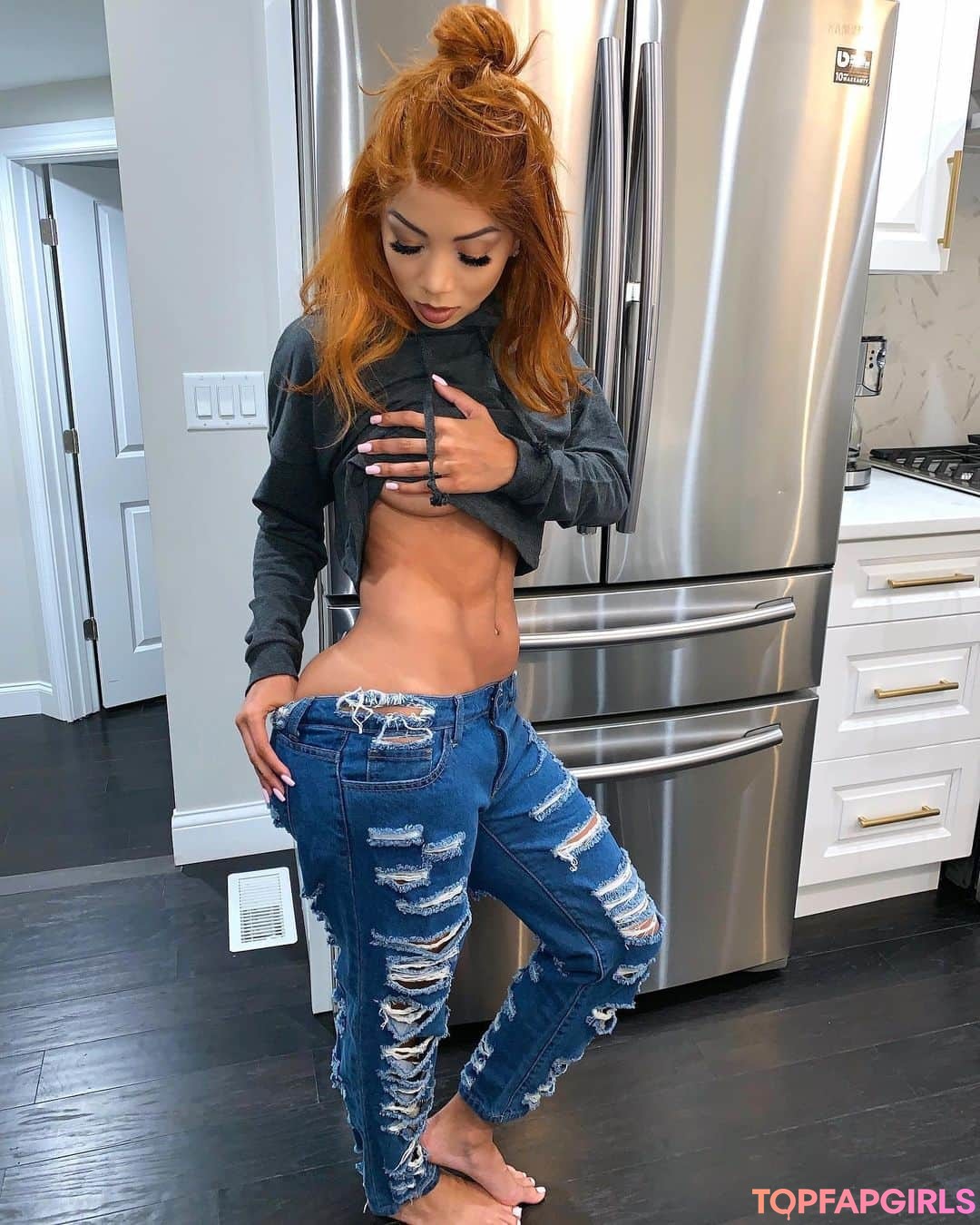 Nacktes geleaktes OnlyFans-Foto von Brittany Renner #1062