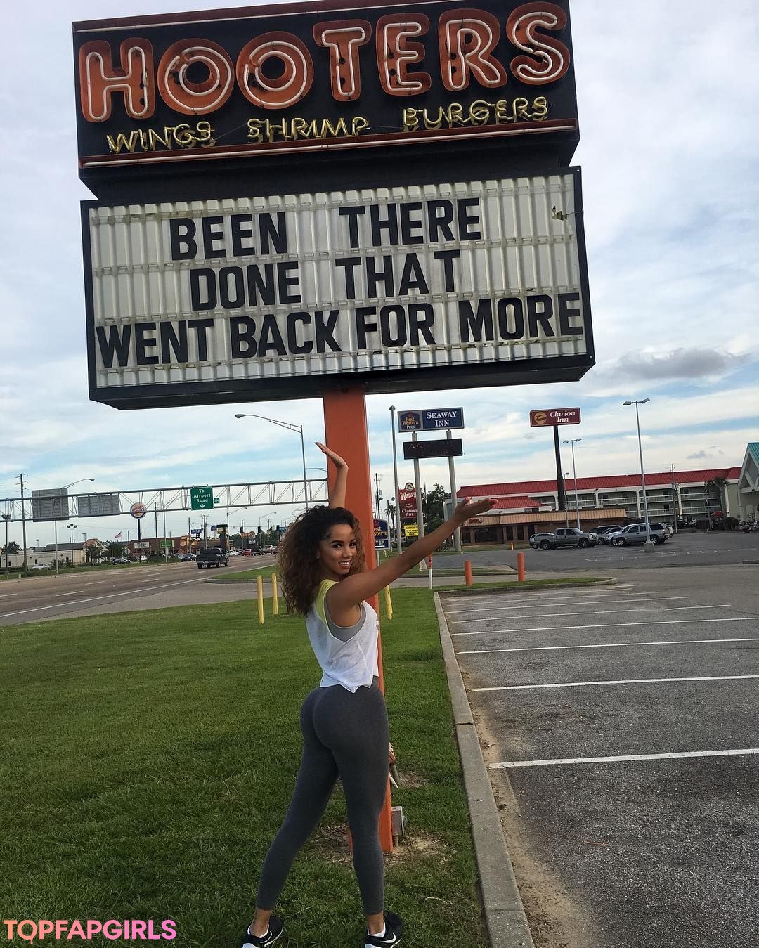 Nacktes geleaktes OnlyFans-Foto von Brittany Renner #1224